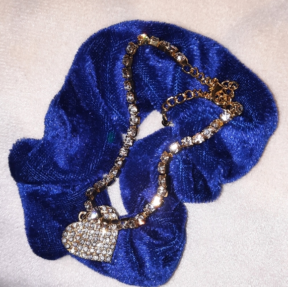 "Have A Heart" Gold Rhinestone Charm Anklet - Picture 6 of 9